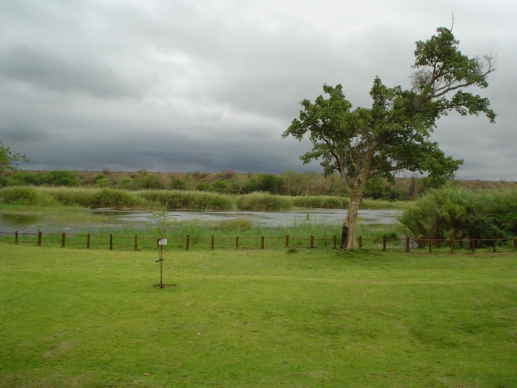 Orchards Farm Cottages Komatipoort Exterior photo