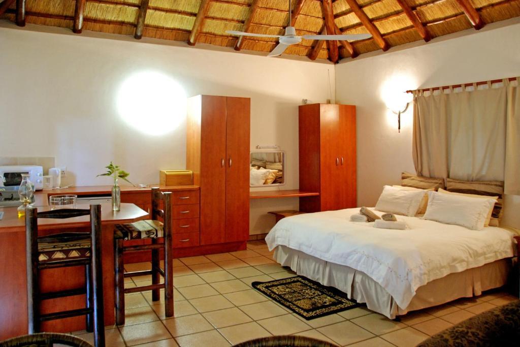 Orchards Farm Cottages Komatipoort Room photo