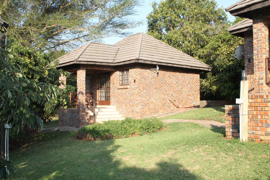 Orchards Farm Cottages Komatipoort Exterior photo