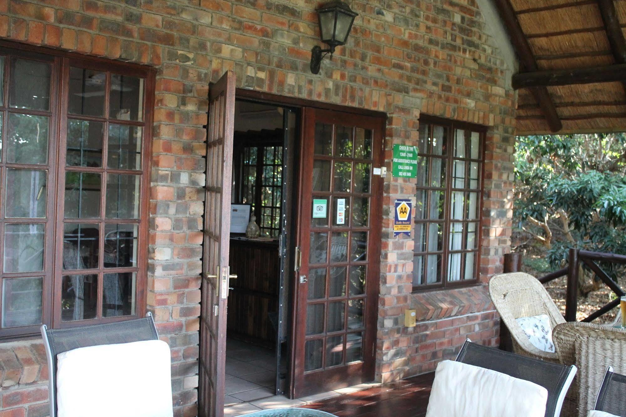 Orchards Farm Cottages Komatipoort Exterior photo